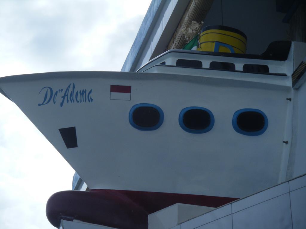 De Adema Guesthouse Amed Exteriér fotografie